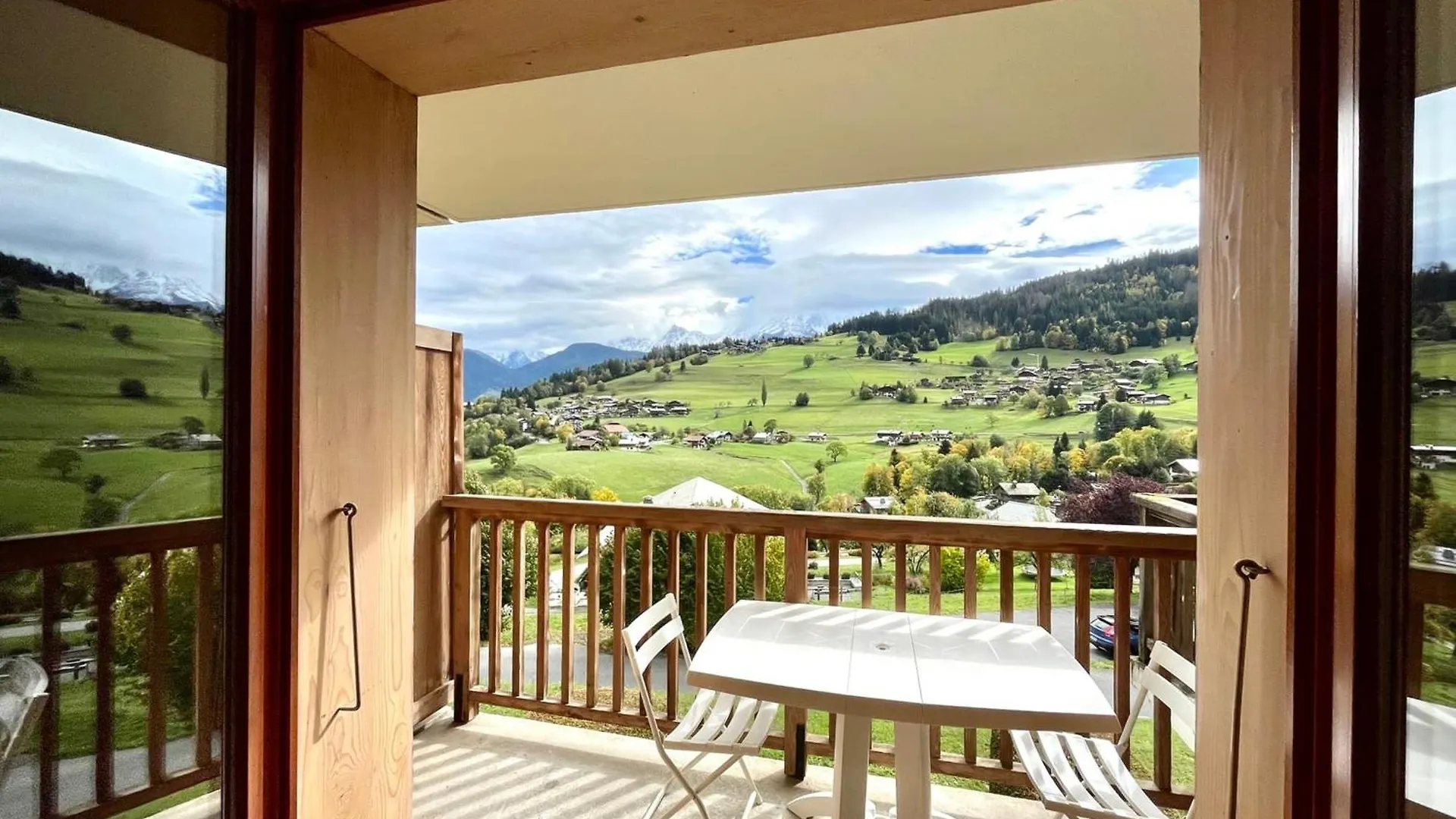 Cosy Studio With View Of Mont Blanc Combloux 0*,  Francia